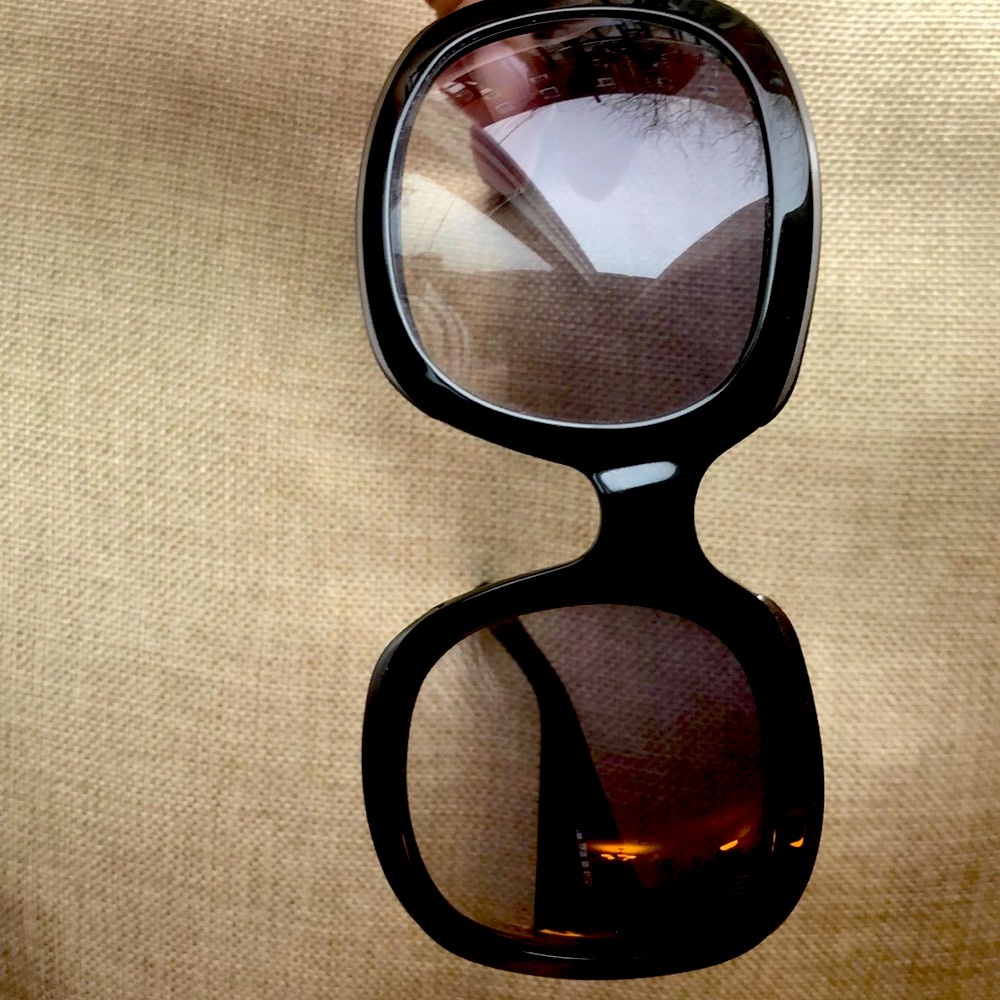 TomFord sunglasses/ Made in Italy - Picture 3 of 7